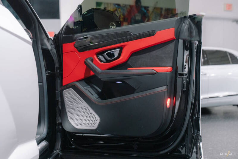 2019 Lamborghini Urus