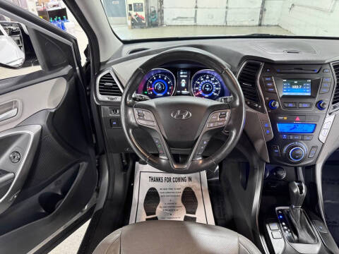 2016 Hyundai Santa Fe SE