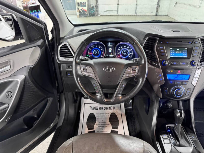 2016 Hyundai Santa Fe SE