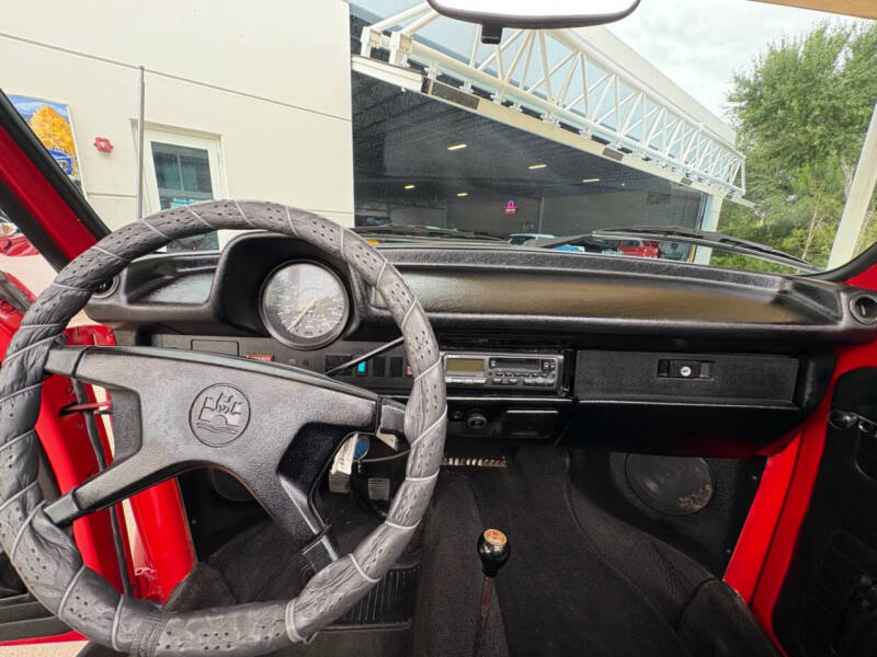 1976 Volkswagen Super Beetle