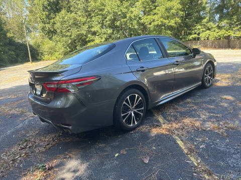 2018 Toyota Camry SE