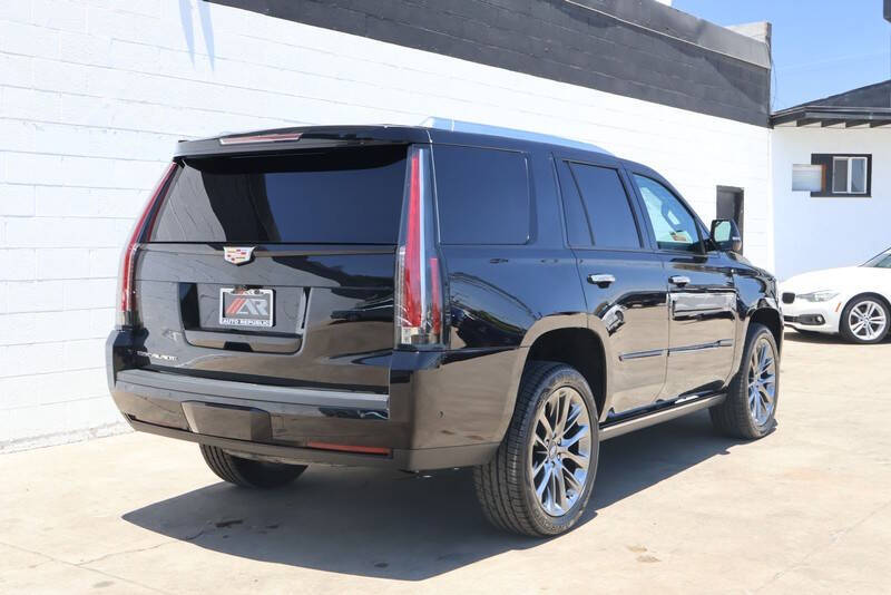 2020 Cadillac Escalade Premium Luxury