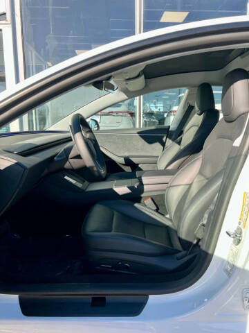 2025 Tesla Model 3 Long Range