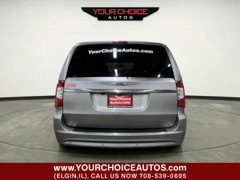 2015 Chrysler Town and Country Touring-L