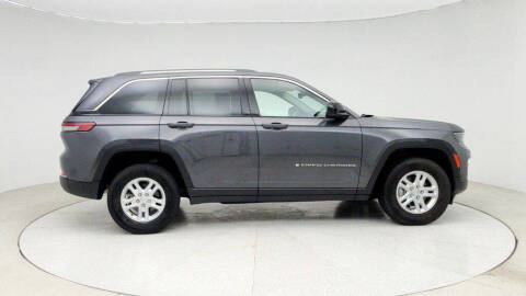 2022 Jeep Grand Cherokee Laredo