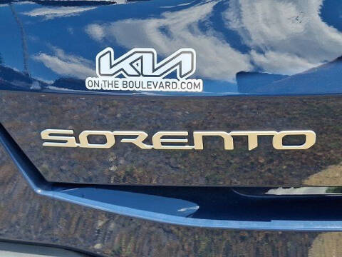 2024 Kia Sorento S