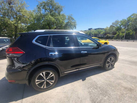 2017 Nissan Rogue SL