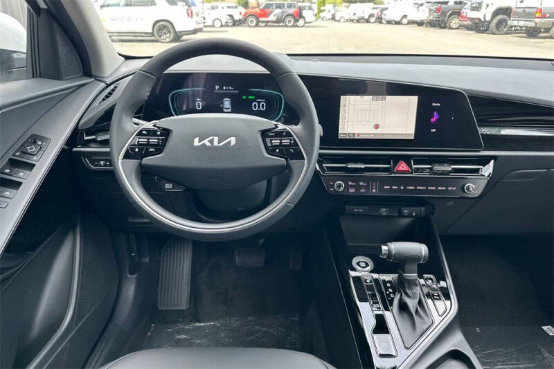 2025 Kia Niro EX