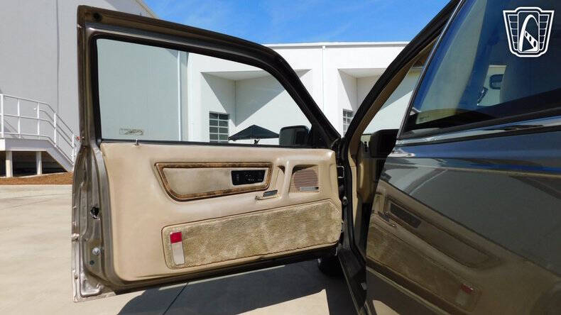1986 Lincoln Mark VII