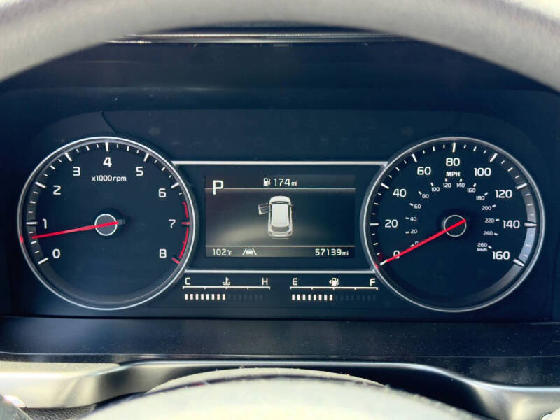 2023 Kia Sorento LX