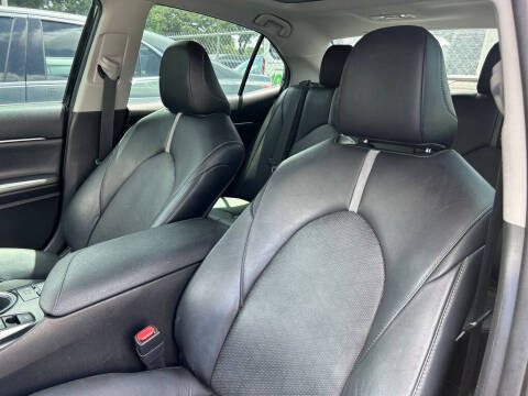 2020 Toyota Camry XSE
