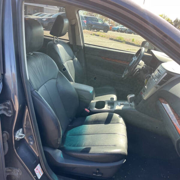 2011 Subaru Outback 2.5i Limited