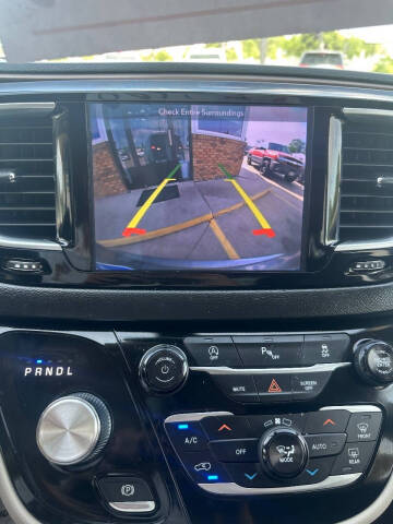 2018 Chrysler Pacifica Touring L Plus