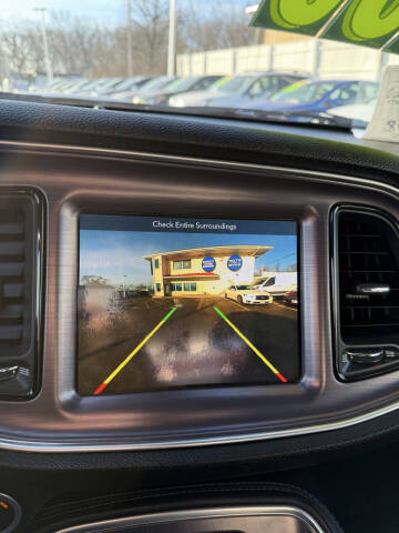 2018 Dodge Challenger 392 HEMI Scat Pack Shaker