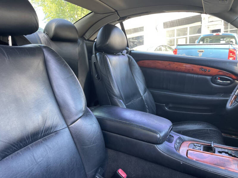 2002 Lexus SC 430