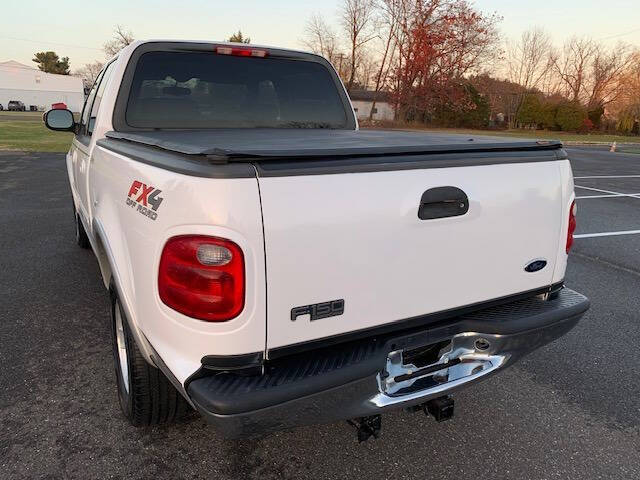 2003 Ford F-150 Lariat