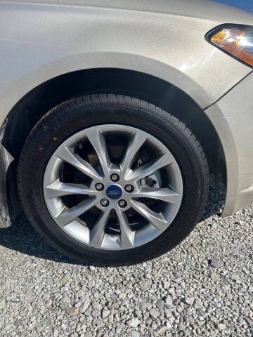2017 Ford Fusion SE