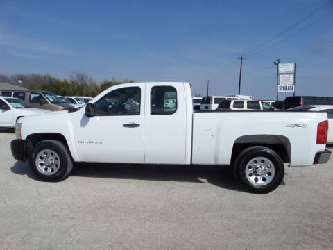 2013 Chevrolet Silverado 1500 for sale at AUTO FLEET REMARKETING, INC. in Van Alstyne TX