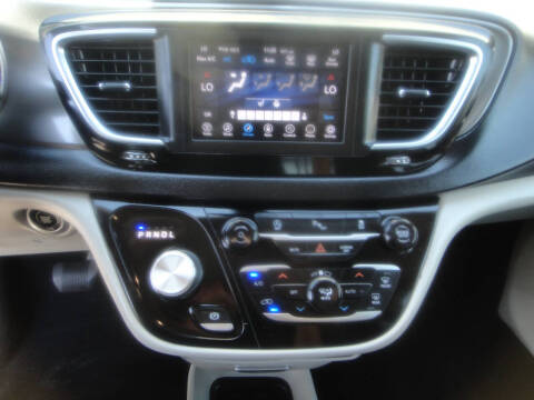 2020 Chrysler Pacifica Touring L