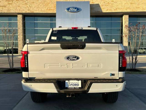 2025 Ford F-150 Lightning Flash