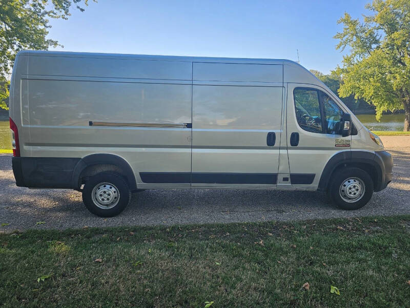 Used 2018 RAM ProMaster Cargo Van Base with VIN 3C6URVJG3JE152371 for sale in Terre Haute, IN