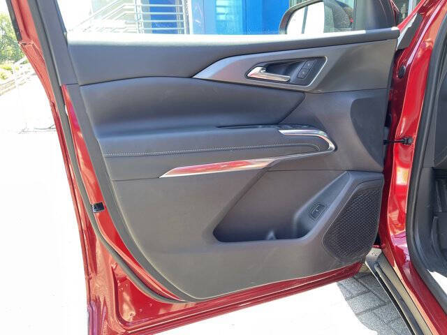 2024 Chevrolet Traverse LT