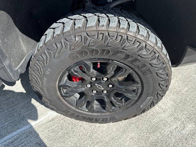 2025 Chevrolet Silverado 1500 ZR2
