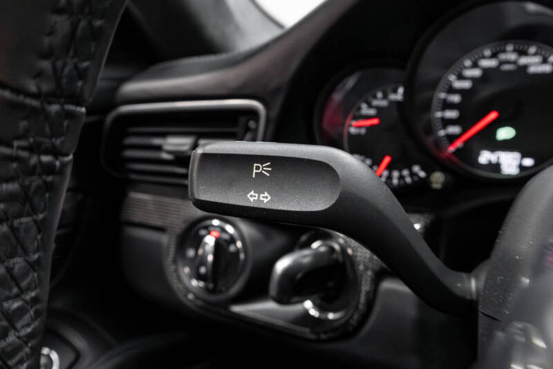 2015 Porsche 911 Turbo S