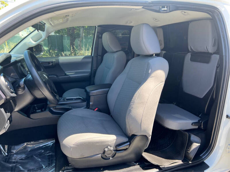 2021 Toyota Tacoma SR5 V6