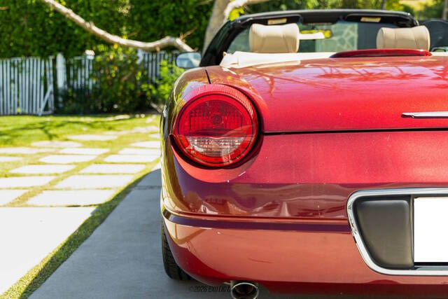 2004 Ford Thunderbird Deluxe