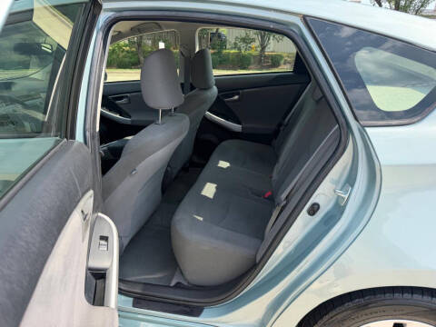 2013 Toyota Prius Plug-in Hybrid Advanced