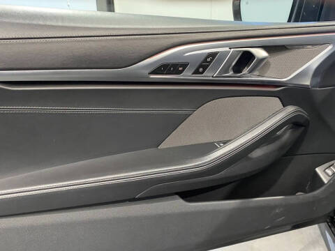 2022 BMW 8 Series 840i