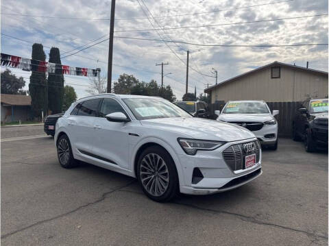 2019 Audi e-tron quattro Prestige