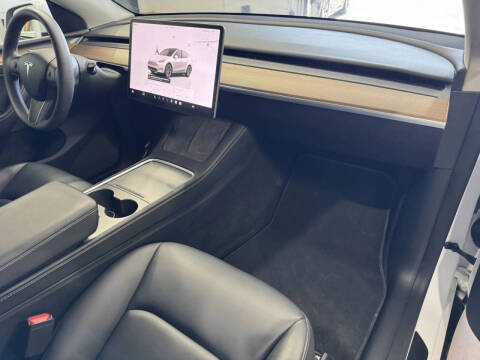 2025 Tesla Model Y Long Range