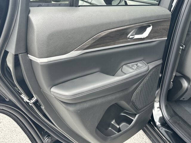 2026 Jeep Grand Cherokee Altitude