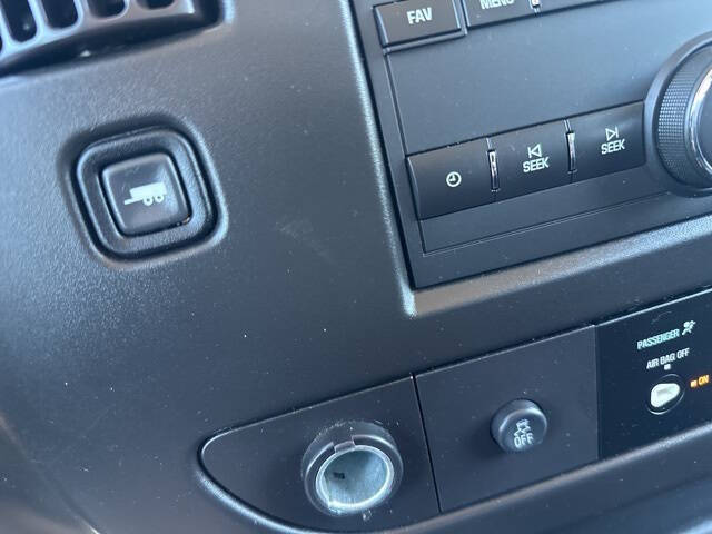 2023 GMC Savana 2500