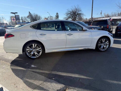 2017 Infiniti Q70L 3.7