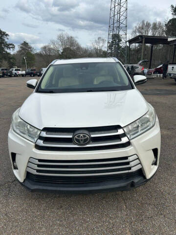2017 Toyota Highlander SE