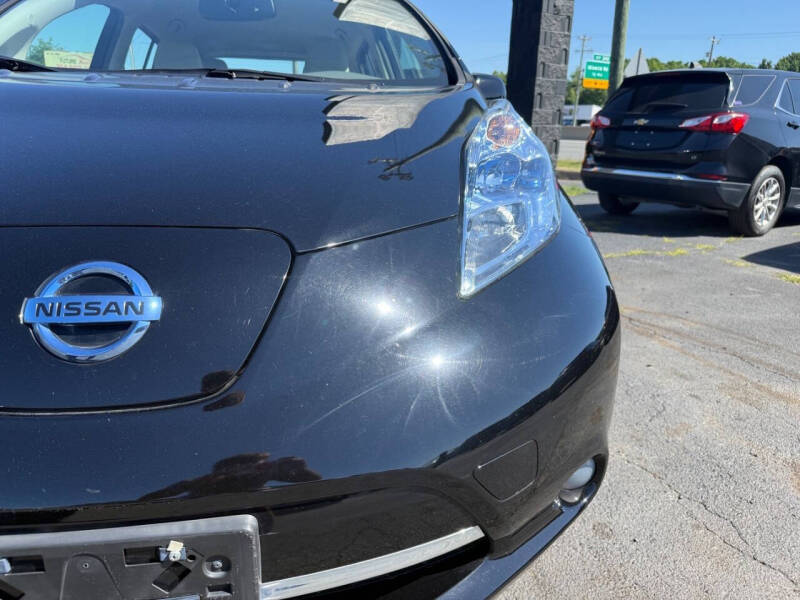 2011 Nissan LEAF SL