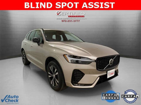 2025 Volvo XC60 B5 Core Dark Theme