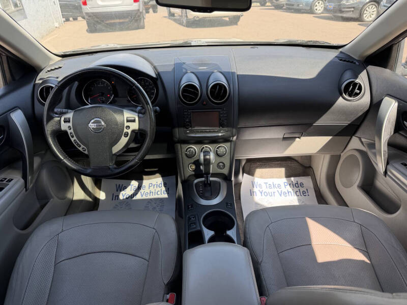 2013 Nissan Rogue SV w/SL Package