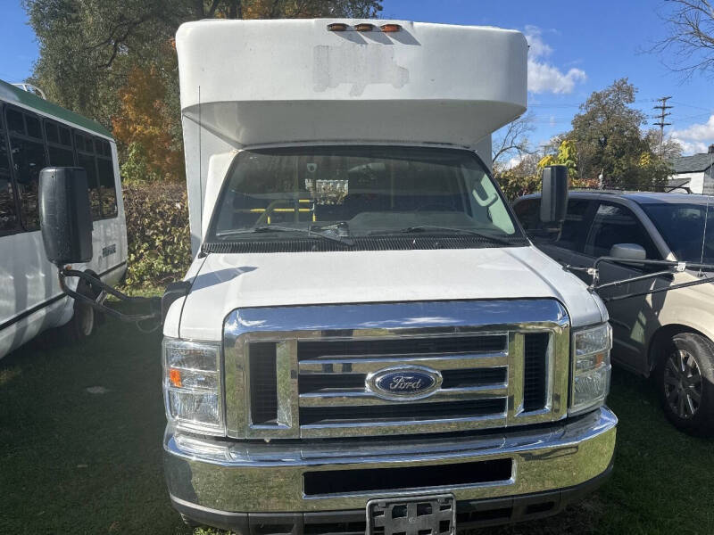 2014 Ford E-Series E-450 SD