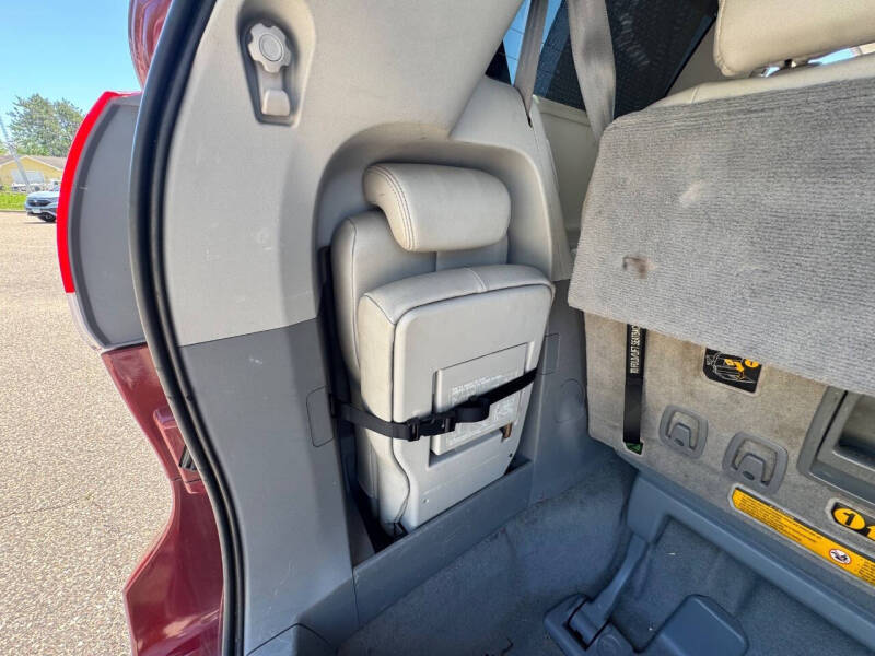 2011 Toyota Sienna XLE 8-Passenger