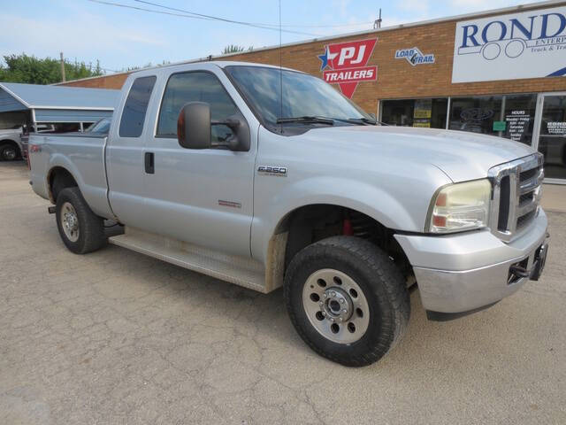 Used 2007 Ford F-250 Super Duty XLT with VIN 1FTSX21P77EA19203 for sale in Sycamore, IL