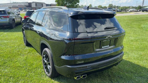 2025 Chevrolet Traverse LT