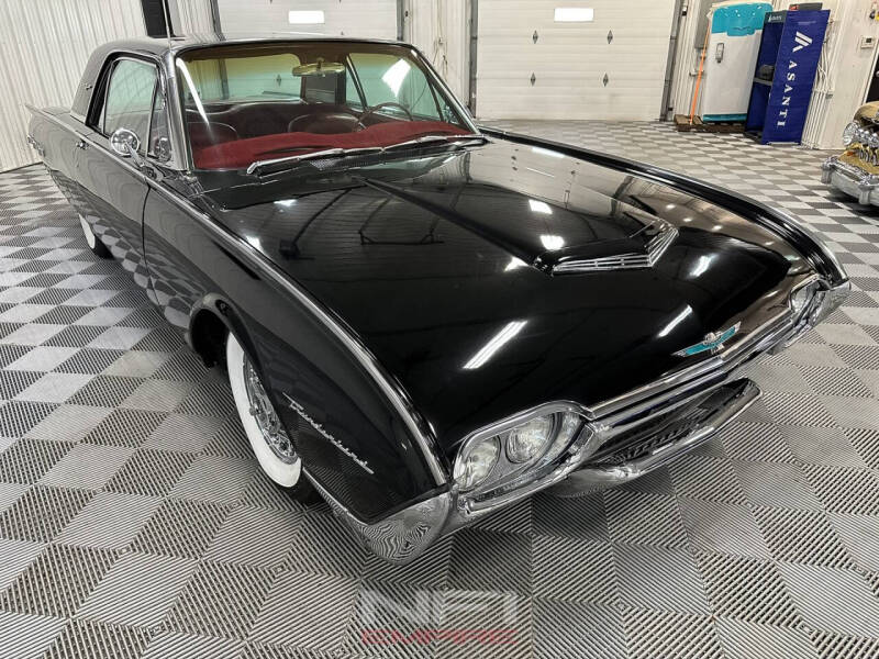 1962 Ford Thunderbird