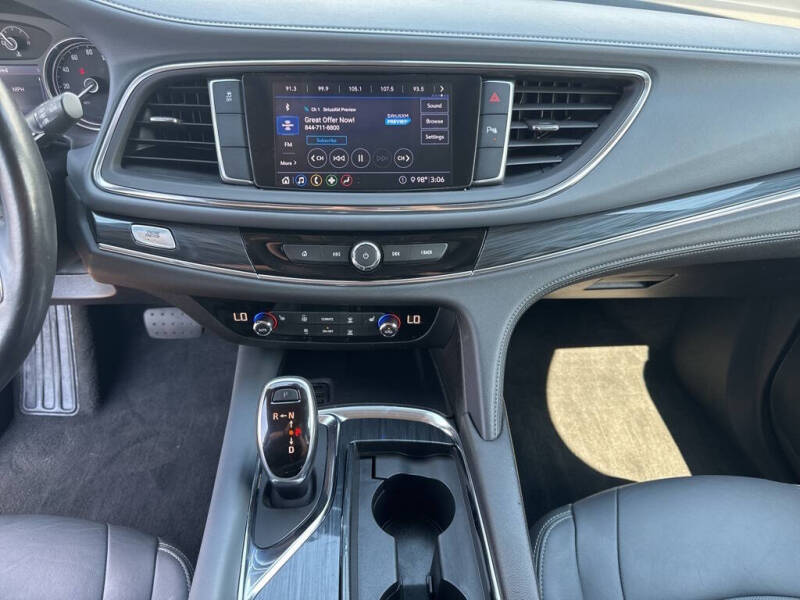2021 Buick Enclave Essence