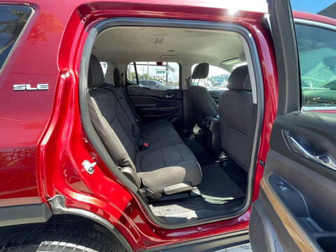 2018 GMC Acadia SLE-1