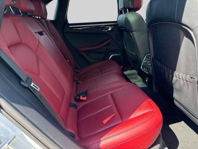2023 Porsche Macan T