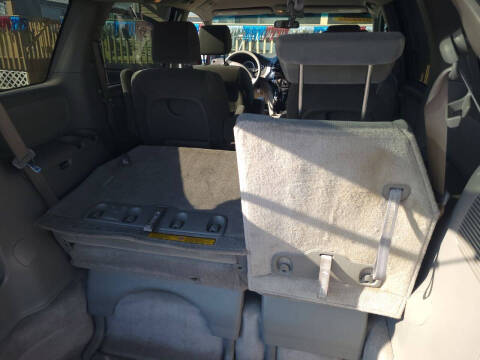 2005 Toyota Sienna LE 7 Passenger